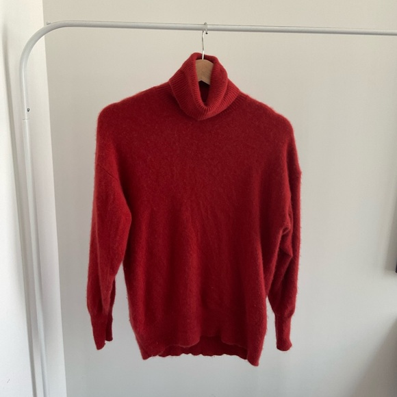 Aritzia Babaton Luxe Cashmere Rosemont Sweater in Corsa Red - Picture 7 of 9